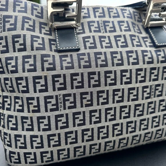 FENDI Vintage Zucchino  Navy Leather & Grey Canvas Tote Bag - Picture 4 of 17
